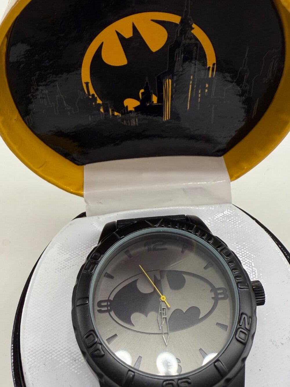 DC Comics Batman Men's 52MM Quartz BAT9350 by Accutime Corp Watch NIB